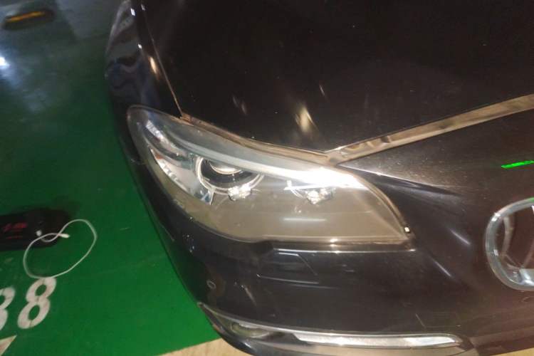 Used BMW 5 Series 2017 525Li Luxury Design Package Right Front Headlight
