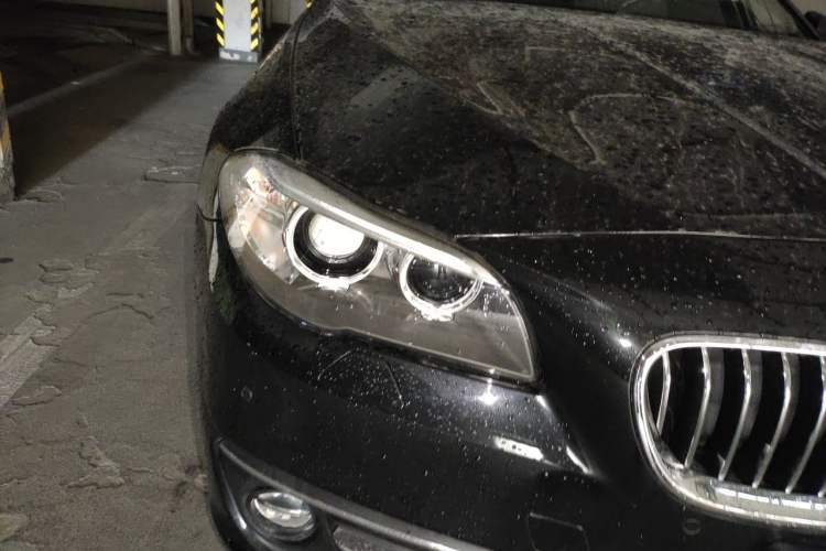 Used BMW 5 Series 2017 525Li Luxury Design Package Right Front Headlight