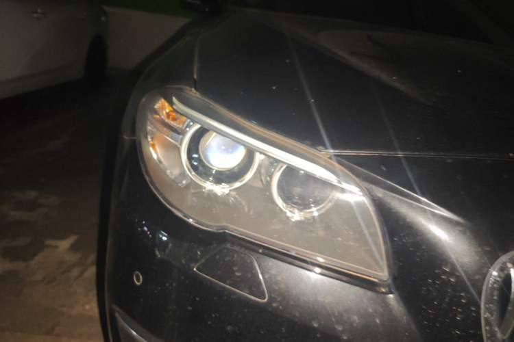 Used BMW 5 Series 2017 525Li Luxury Design Package Right Front Headlight