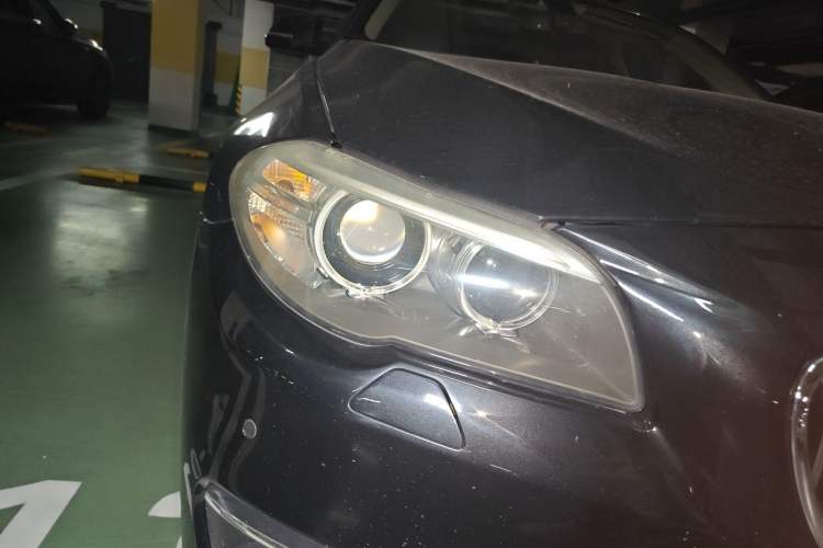 Used BMW 5 Series 2017 525Li Luxury Design Package Right Front Headlight