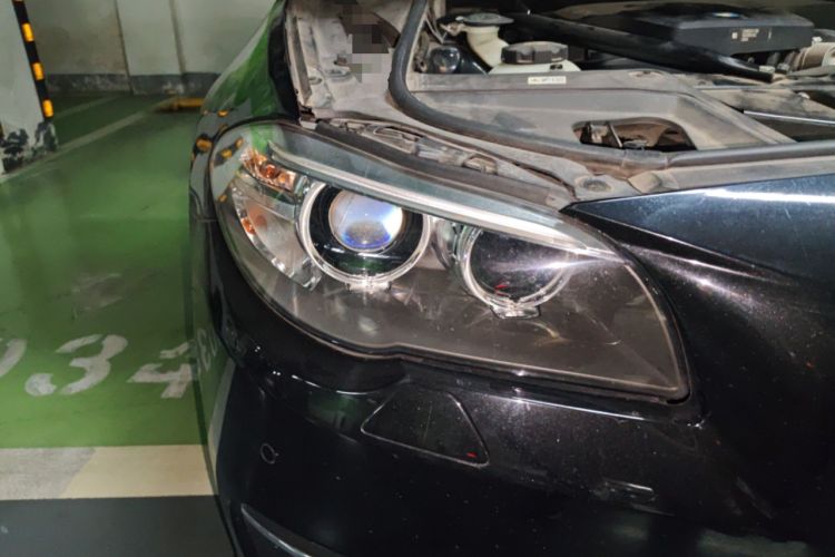 Used BMW 5 Series 2017 525Li Luxury Design Package Right Front Headlight