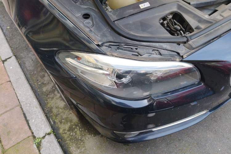 Used BMW 5 Series 2017 525Li Luxury Design Package Right Front Headlight