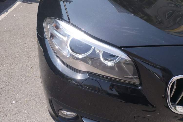 Used BMW 5 Series 2017 525Li Leading Model Right Front Headlight