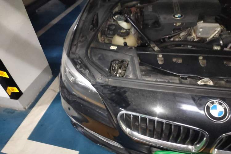 Used BMW 5 Series 2017 525Li Leading Model Right Front Headlight