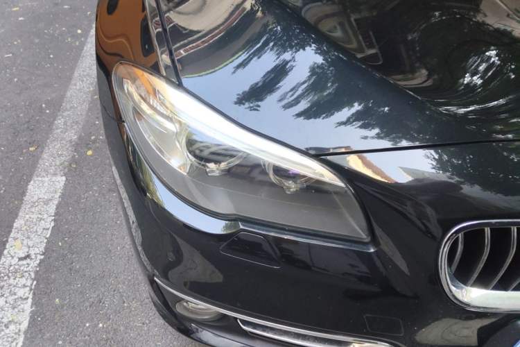 Used BMW 5 Series 2017 525Li Luxury Design Package Right Front Headlight