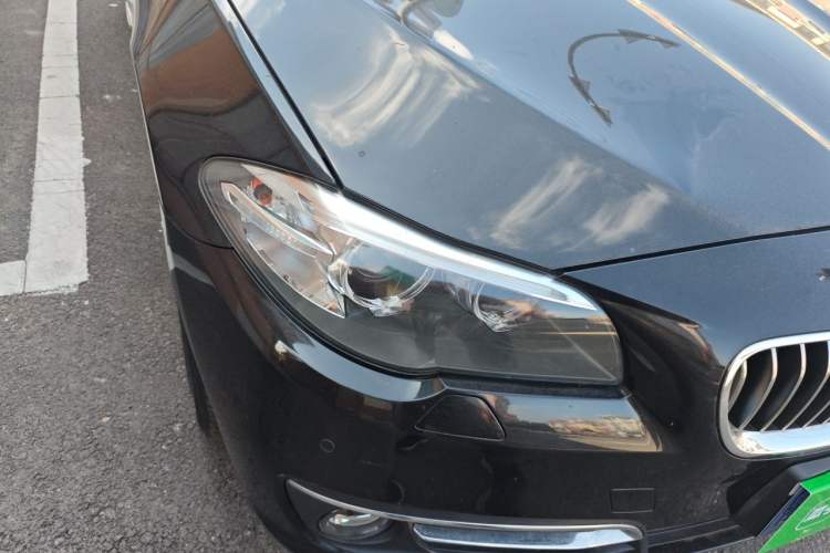 Used BMW 5 Series 2017 525Li Luxury Design Package Right Front Headlight