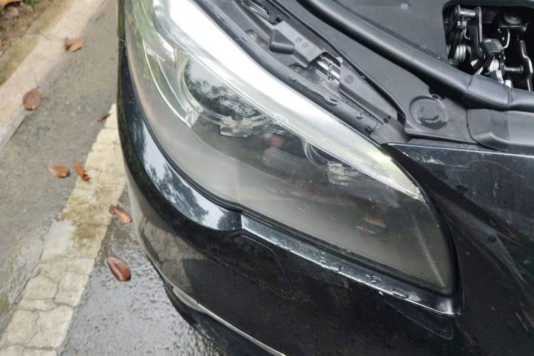 Used BMW 5 Series 2017 525Li Luxury Design Package Right Front Headlight