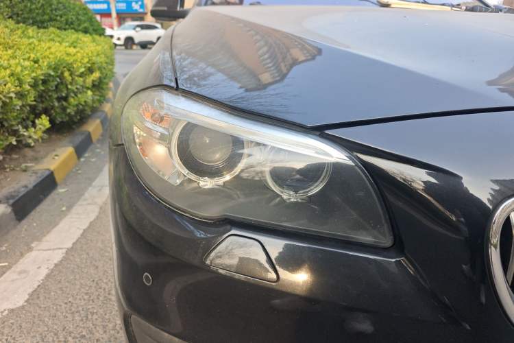 Used BMW 5 Series 2017 520Li Elegant Edition Right Front Headlight