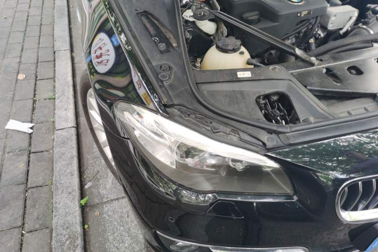 Used BMW 5 Series 2017 525Li Luxury Design Package Right Front Headlight