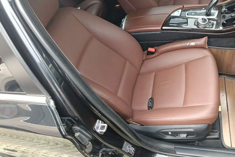 Used BMW 5 Series 2017 525Li Leading Model Right Front Seat