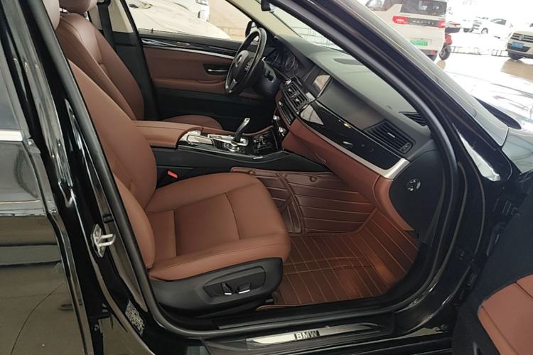 Used BMW 5 Series 2017 520Li Elegant Edition Right Front Seat