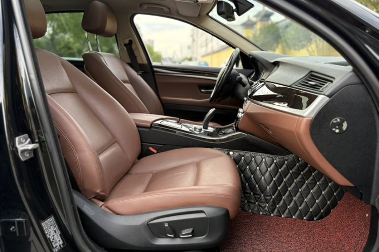 Used BMW 5 Series 2017 525Li Leading Model Right Front Seat