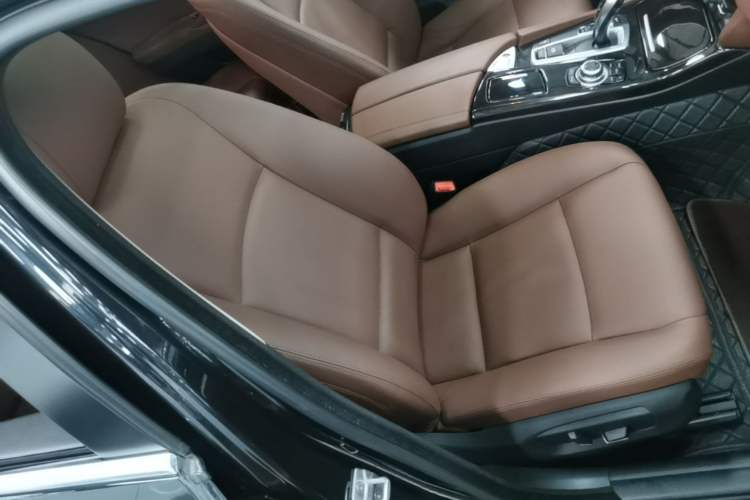 Used BMW 5 Series 2017 525Li Leading Model Right Front Seat