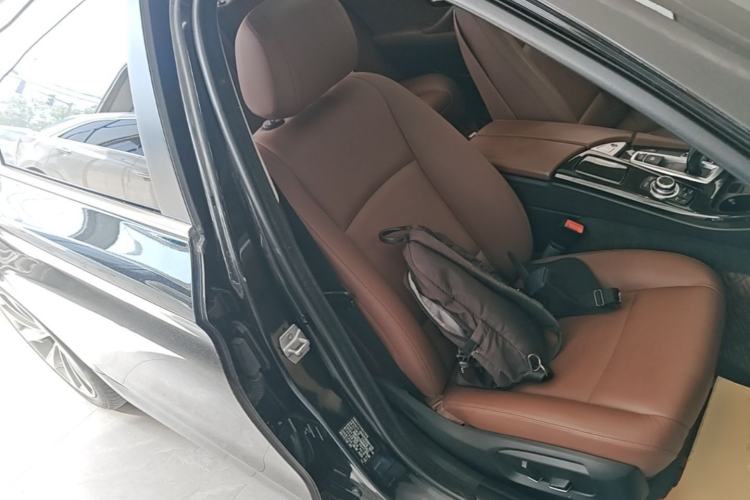 Used BMW 5 Series 2017 525Li Leading Model Right Front Seat