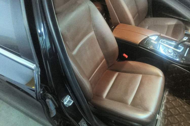 Used BMW 5 Series 2017 525Li Leading Model Right Front Seat
