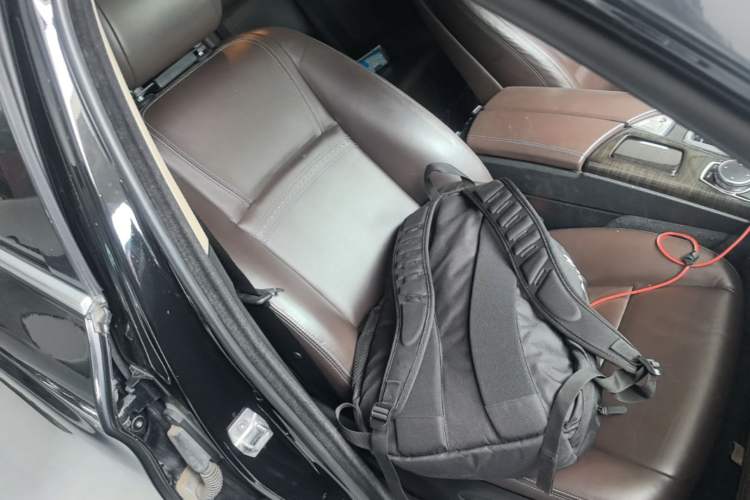 Used BMW 5 Series 2017 525Li Luxury Design Package Right Front Seat