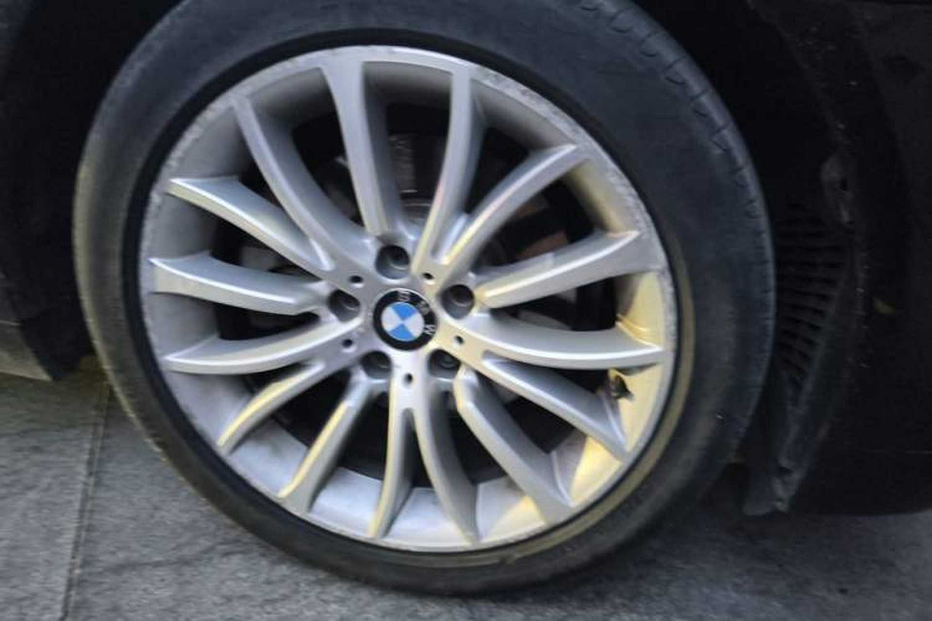 Used BMW 5 Series 2017 525Li Luxury Design Package Right Front Wheel Hub