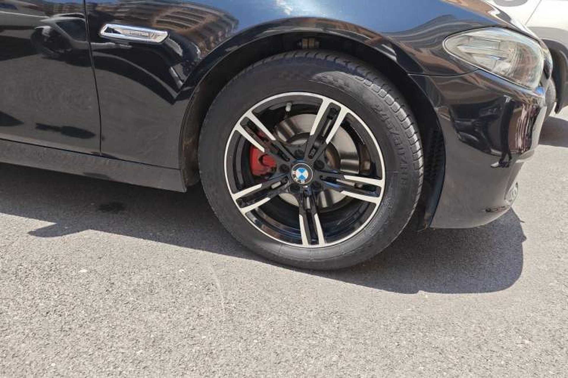 Used BMW 5 Series 2017 525Li Luxury Design Package Right Front Wheel Hub