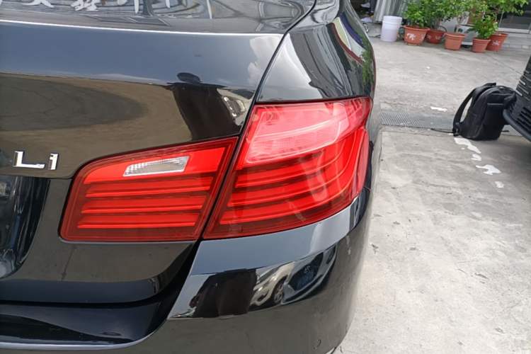 Used BMW 5 Series 2017 525Li Luxury Design Package Right Rear Taillight