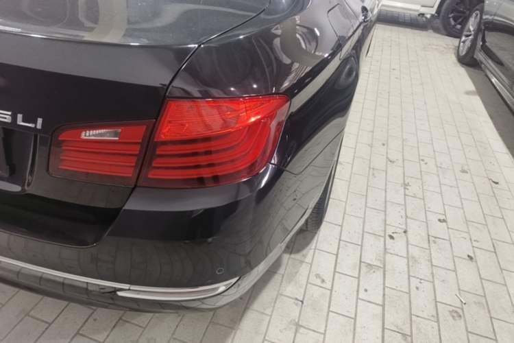 Used BMW 5 Series 2017 525Li Luxury Design Package Right Rear Taillight