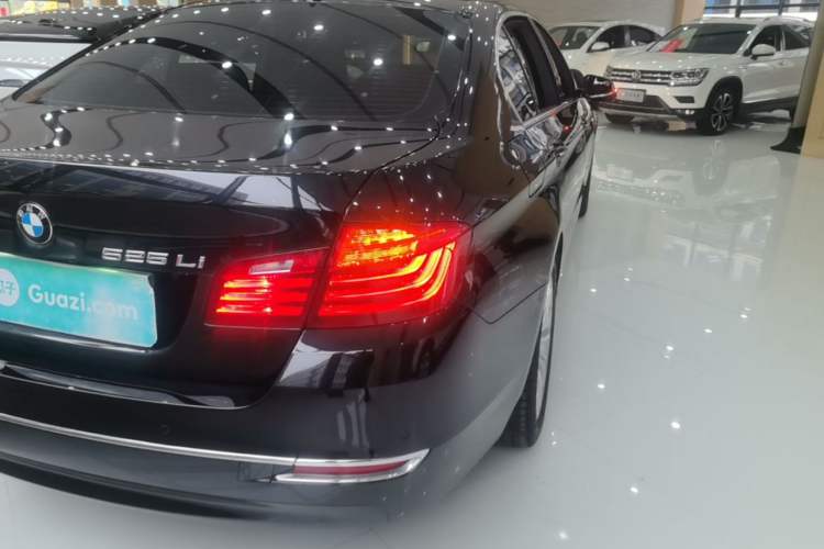 Used BMW 5 Series 2017 525Li Luxury Design Package Right Rear Taillight