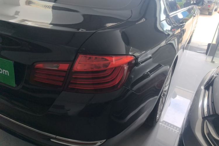 Used BMW 5 Series 2017 525Li Luxury Design Package Right Rear Taillight