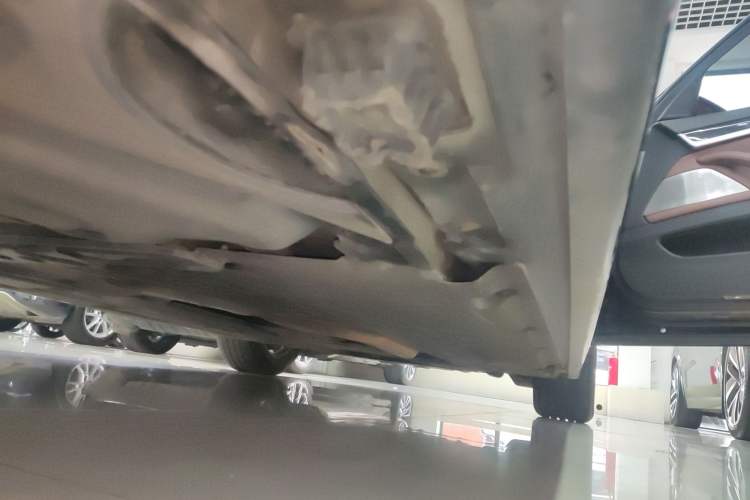 Used BMW 5 Series 2017 520Li Elegant Edition Right Side Sill