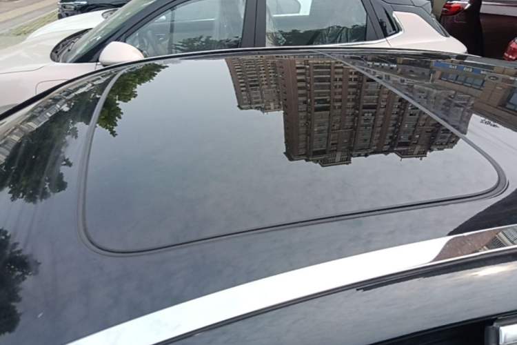 Used BMW 5 Series 2017 525Li Leading Model Roof