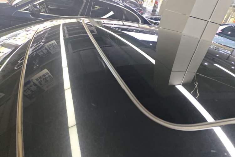Used BMW 5 Series 2017 525Li Leading Model Roof