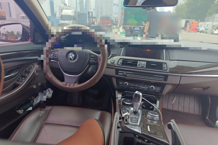 Used BMW 5 Series 2017 525Li Luxury Design Package Steering Wheel