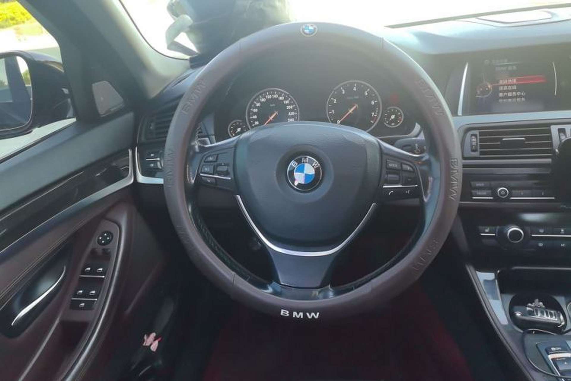 Used BMW 5 Series 2017 525Li Luxury Design Package Steering Wheel