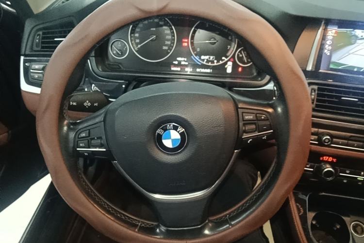 Used BMW 5 Series 2017 520Li Elegant Edition Steering Wheel