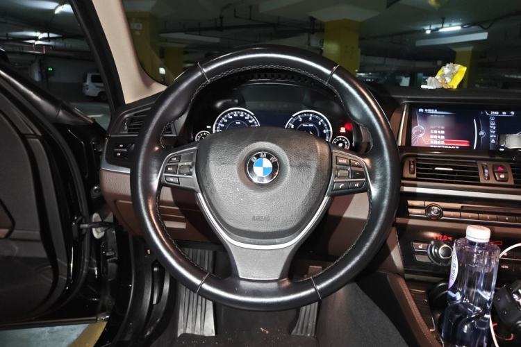 Used BMW 5 Series 2017 525Li Luxury Design Package Steering Wheel