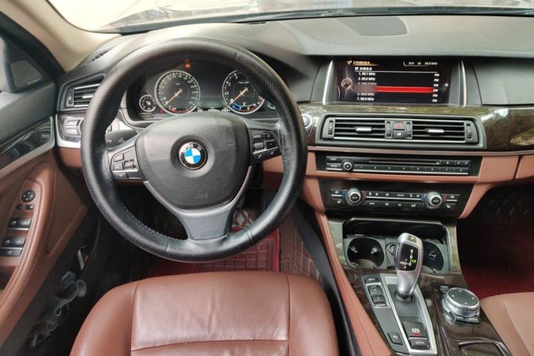Used BMW 5 Series 2017 528Li Leading Model Steering Wheel