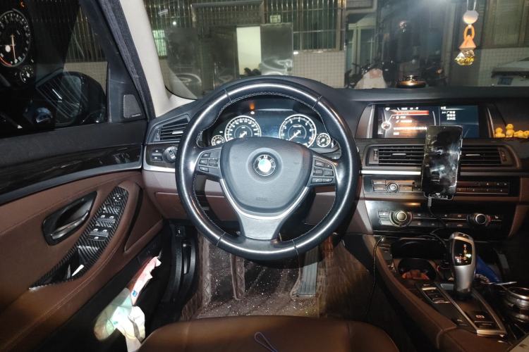 Used BMW 5 Series 2017 525Li Luxury Design Package Steering Wheel