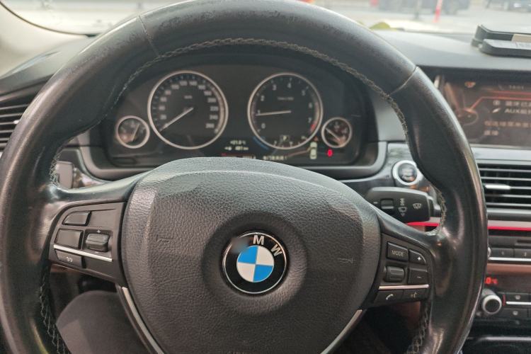 Used BMW 5 Series 2017 520Li Elegant Edition Steering Wheel
