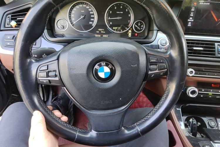 Used BMW 5 Series 2017 520Li Elegant Edition Steering Wheel