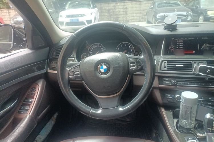 Used BMW 5 Series 2017 525Li Luxury Design Package Steering Wheel