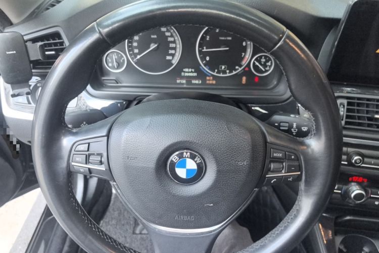 Used BMW 5 Series 2017 520Li Elegant Edition Steering Wheel