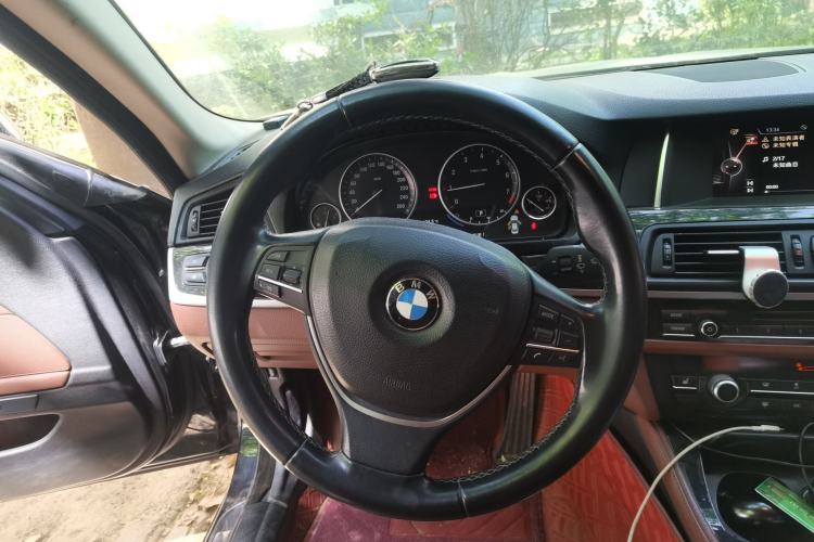 Used BMW 5 Series 2017 520Li Elegant Edition Steering Wheel