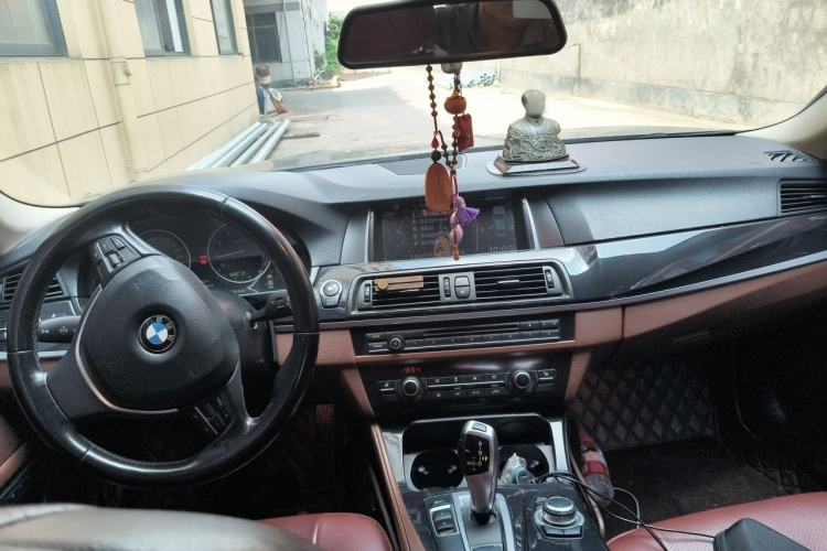 Used BMW 5 Series 2017 520Li Elegant Edition Steering Wheel