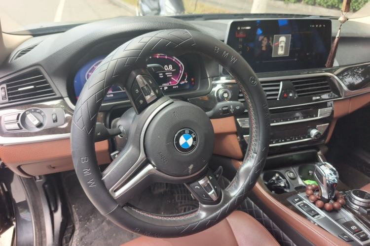 Used BMW 5 Series 2017 525Li Leading Model Steering Wheel
