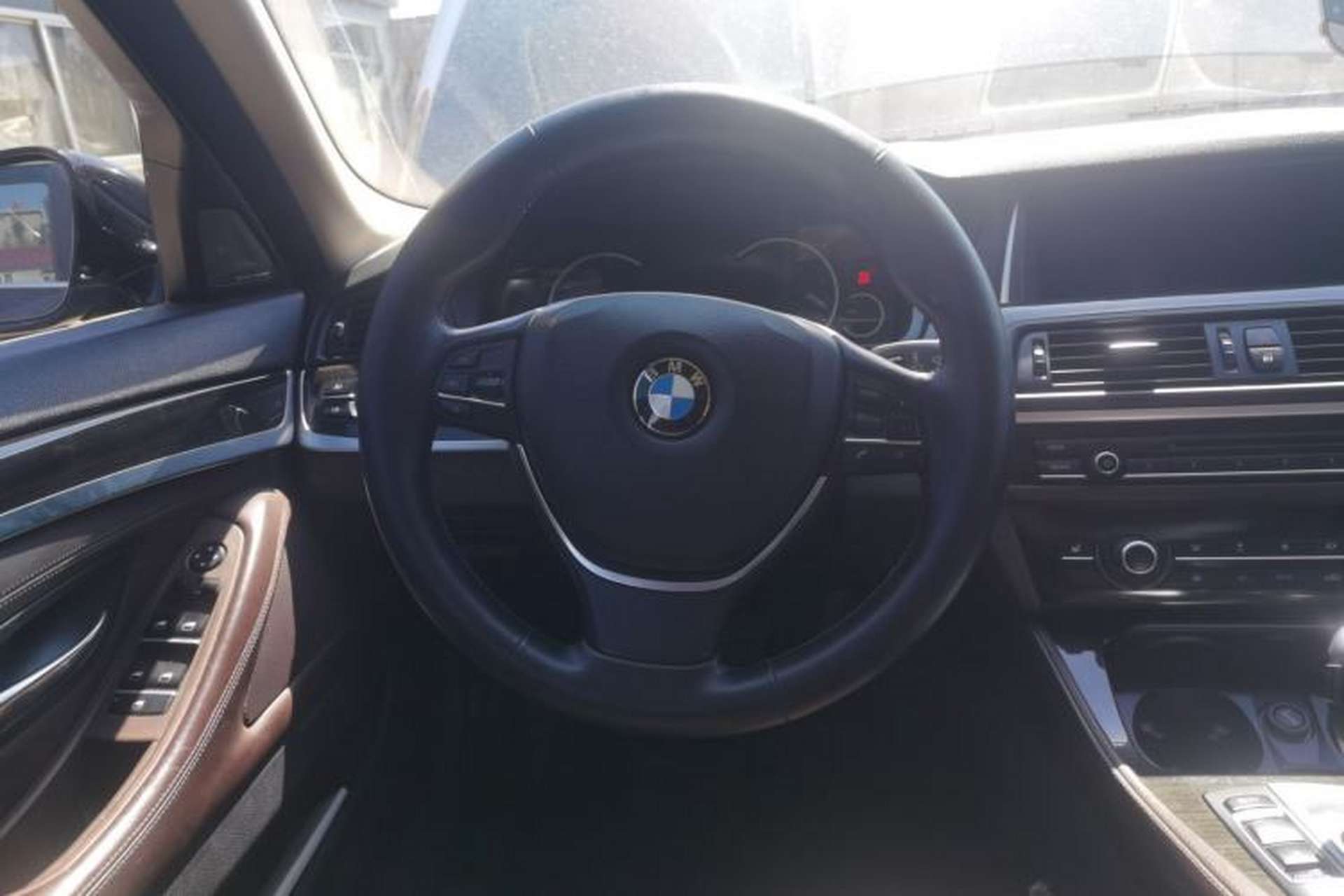 Used BMW 5 Series 2017 525Li Luxury Design Package Steering Wheel