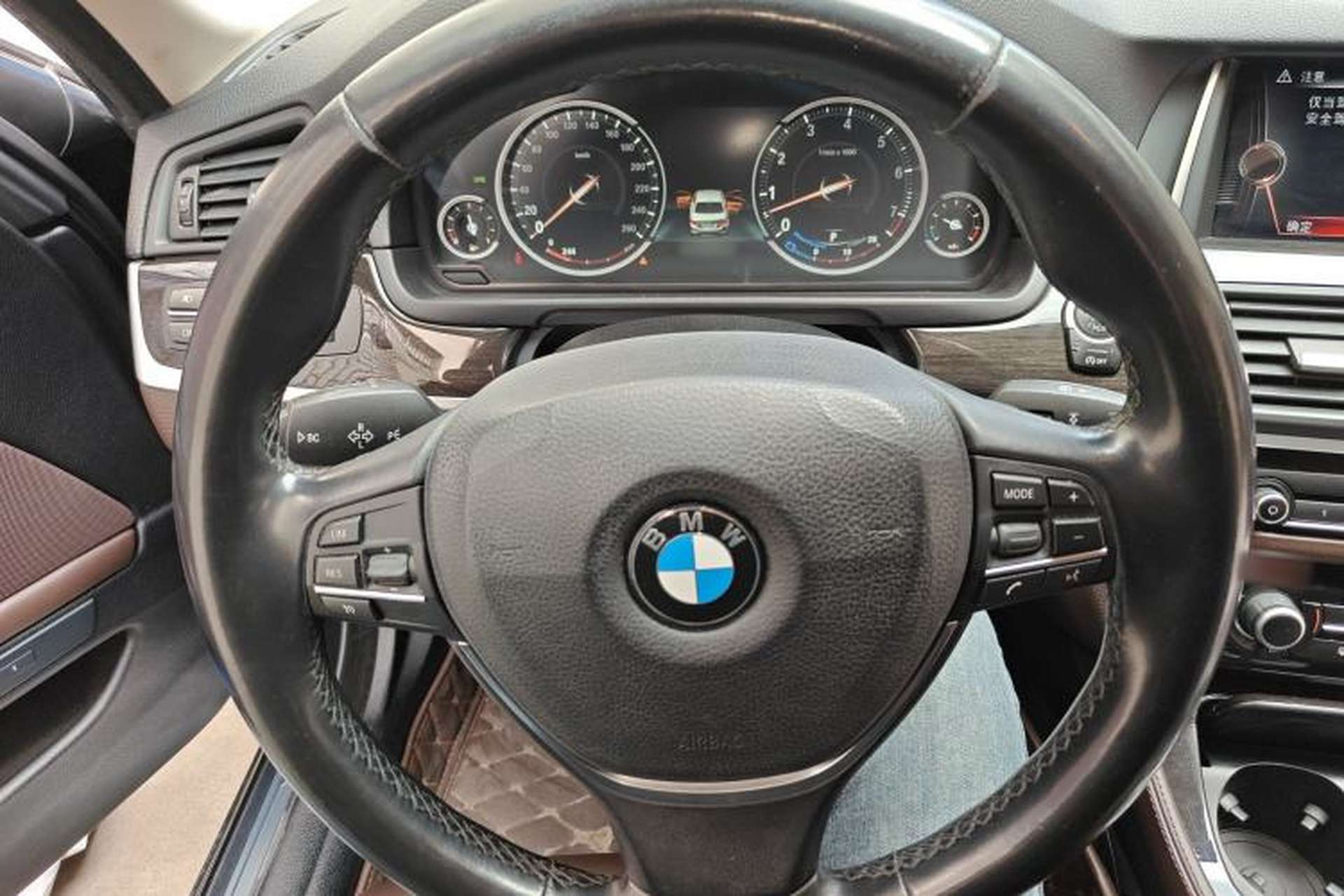 Used BMW 5 Series 2017 525Li Luxury Design Package Steering Wheel