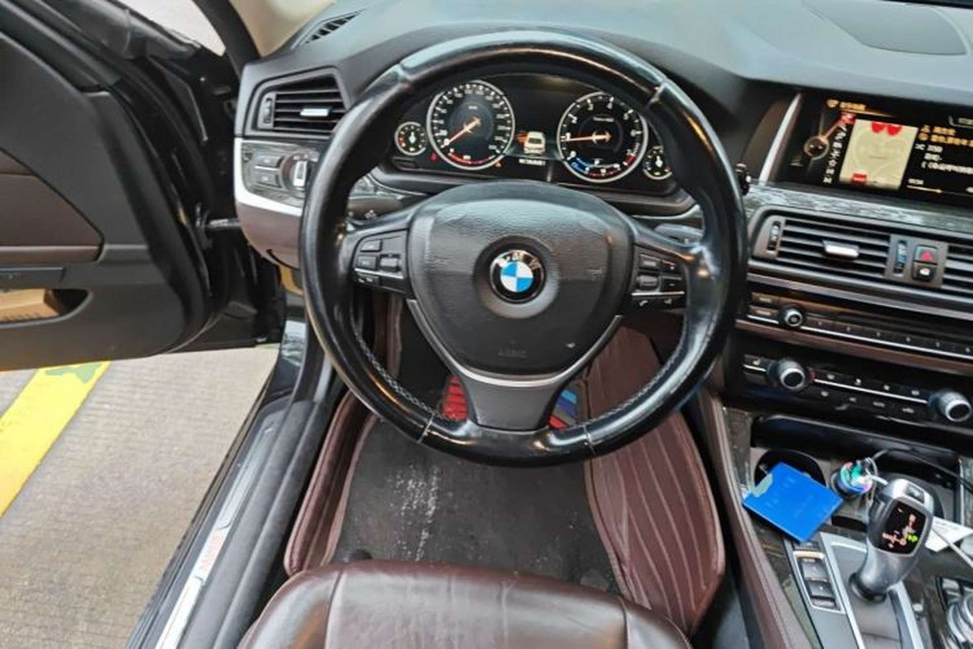 Used BMW 5 Series 2017 525Li Luxury Design Package Steering Wheel
