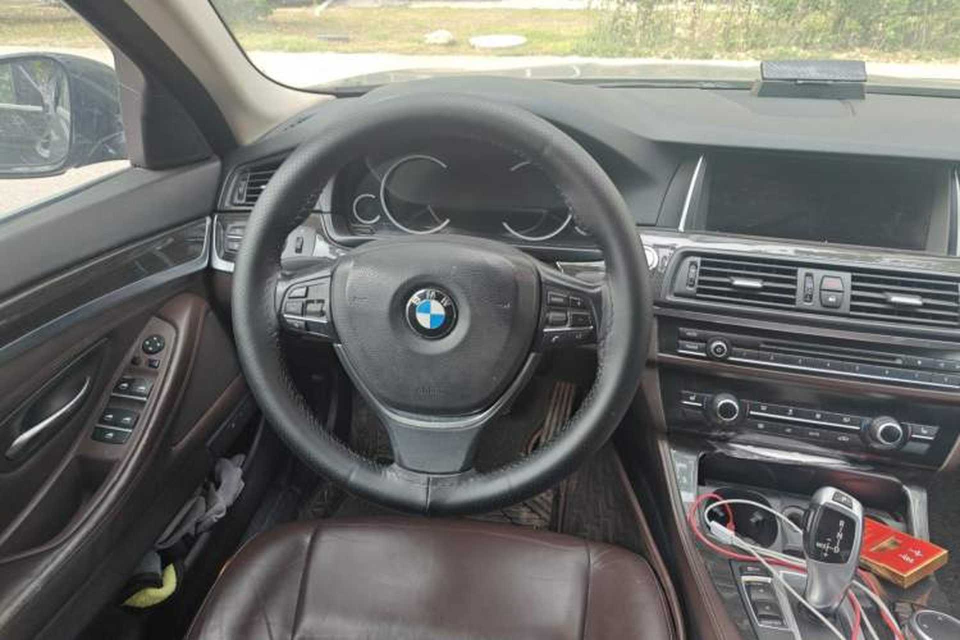 Used BMW 5 Series 2017 525Li Luxury Design Package Steering Wheel