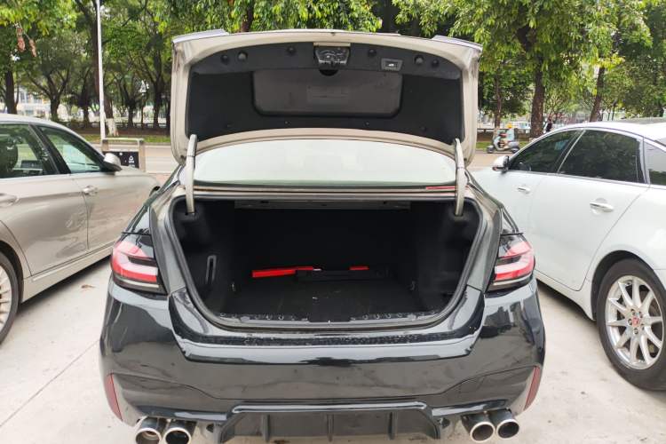 Used BMW 5 Series 2017 520Li Elegant Edition Trunk