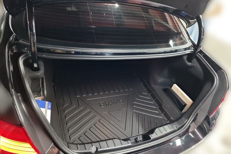 Used BMW 5 Series 2017 525Li Luxury Design Package Trunk