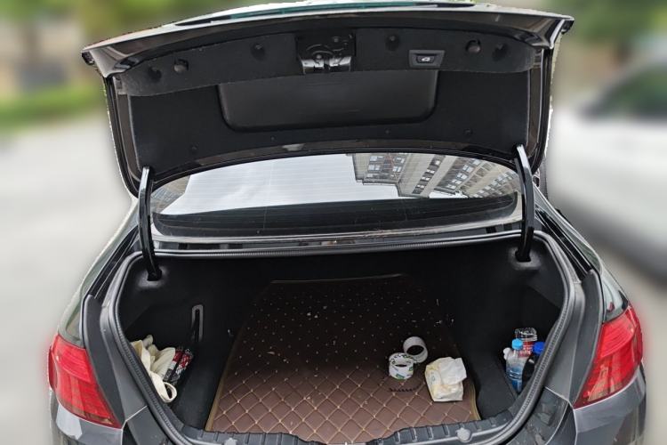 Used BMW 5 Series 2017 525Li Luxury Design Package Trunk