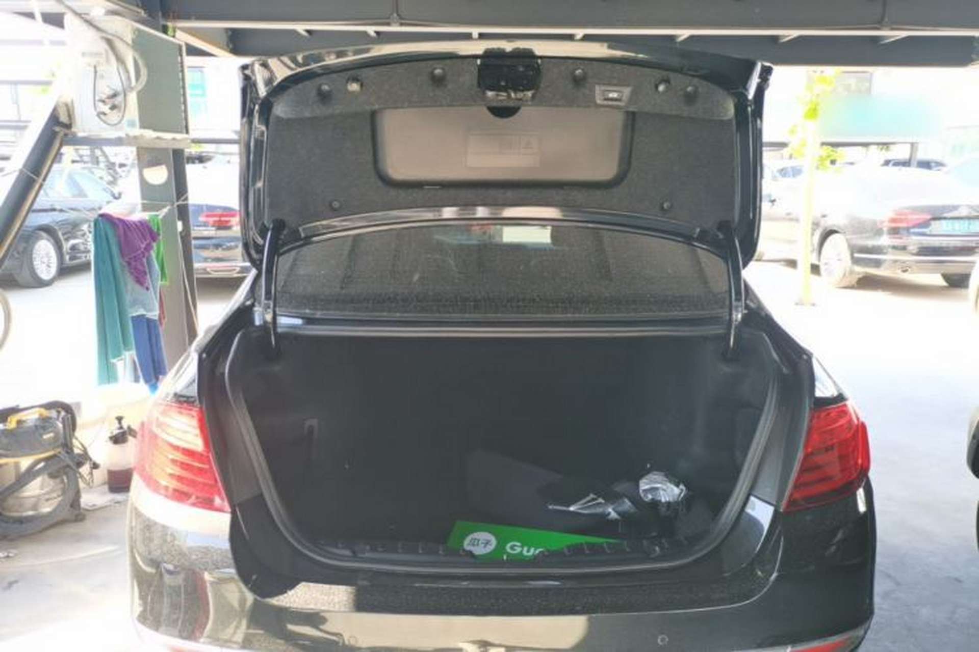 Used BMW 5 Series 2017 525Li Luxury Design Package Trunk